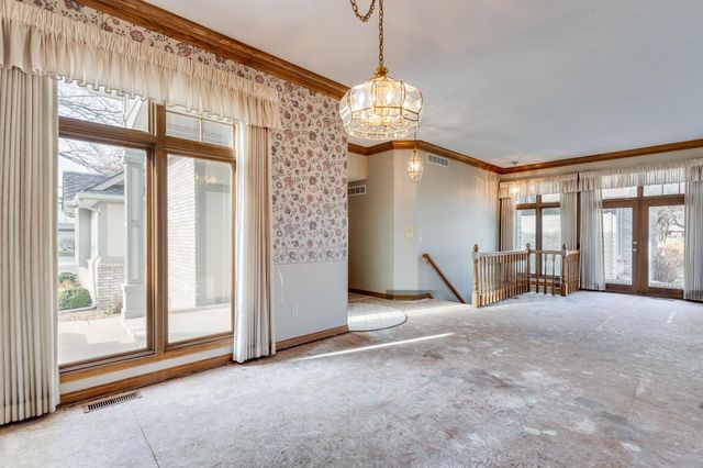 2422 N Morning Dew St, Wichita, KS 67205