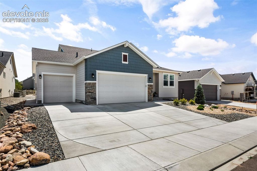 17557 Cerberus Court, Monument, CO 80132 — photo 2