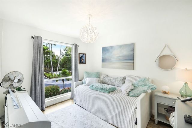 1100 Sarah Jean CIR A201, Naples, FL 34110