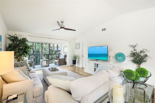 1100 Sarah Jean CIR A201, Naples, FL 34110