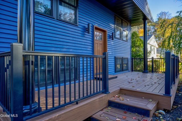 5 Woodland Court, Saratoga Springs, NY 12866