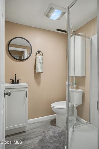 5 Woodland Court, Saratoga Springs, NY 12866