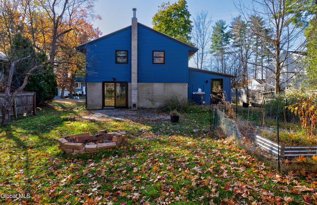 5 Woodland Court, Saratoga Springs, NY 12866