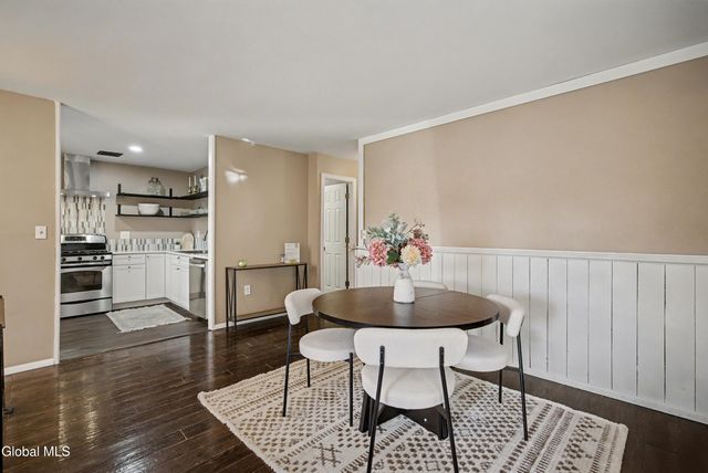 5 Woodland Court, Saratoga Springs, NY 12866