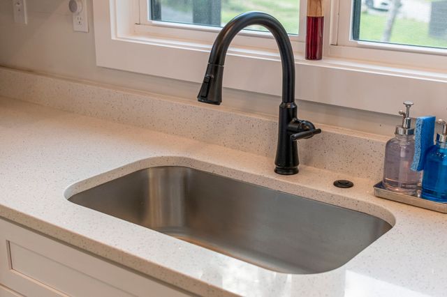 232 Waters Edge Way, Tracy City, TN 37387