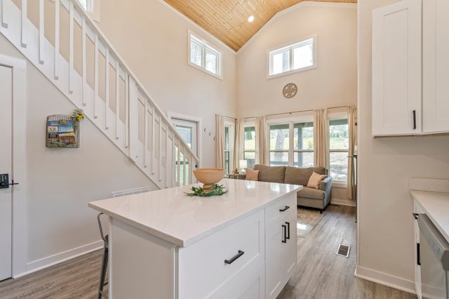 232 Waters Edge Way, Tracy City, TN 37387