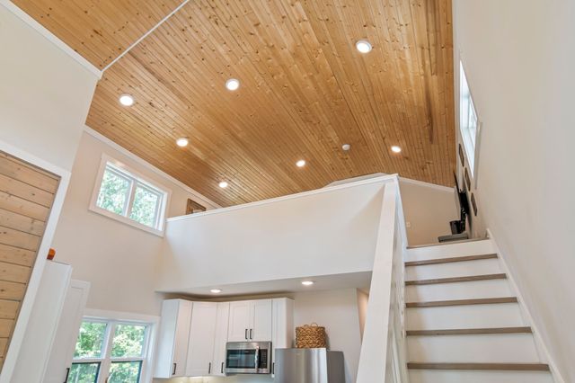 232 Waters Edge Way, Tracy City, TN 37387