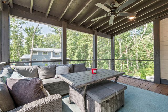 232 Waters Edge Way, Tracy City, TN 37387