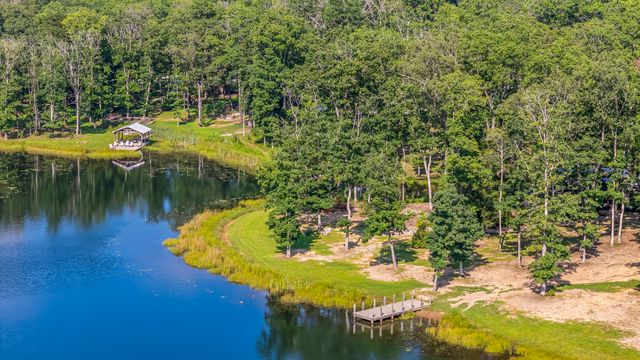 232 Waters Edge Way, Tracy City, TN 37387