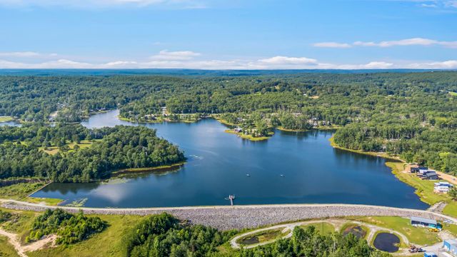 232 Waters Edge Way, Tracy City, TN 37387