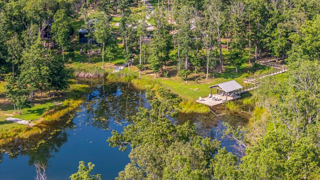 232 Waters Edge Way, Tracy City, TN 37387