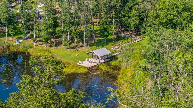 232 Waters Edge Way, Tracy City, TN 37387