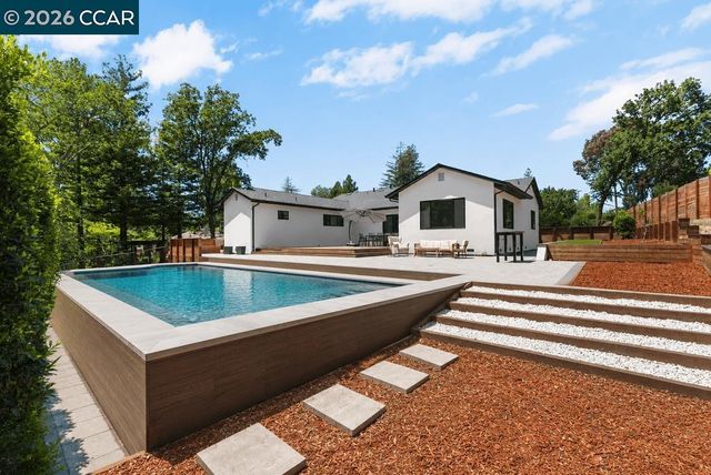 1080 Scots Ln, Walnut Creek, CA 94596