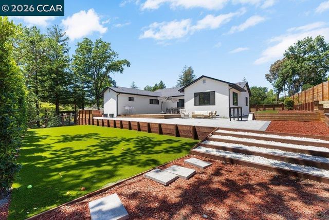 1080 Scots Ln, Walnut Creek, CA 94596