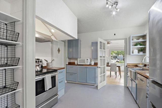 951 S 9th Street, San Jose, CA 95112