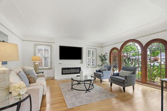 951 S 9th Street, San Jose, CA 95112