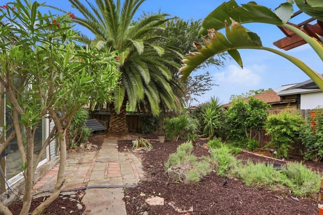 951 S 9th Street, San Jose, CA 95112