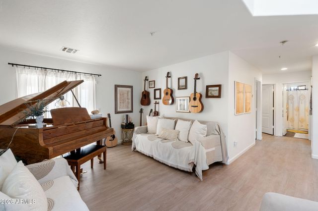 10212 E BETONY Drive, Scottsdale, AZ 85255