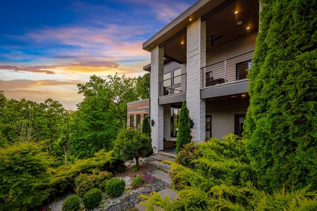 6616 Ellwood Ct, Nashville, TN 37205
