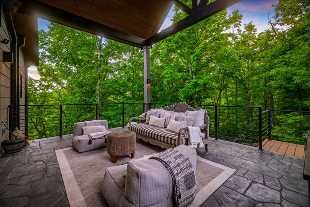 6616 Ellwood Ct, Nashville, TN 37205