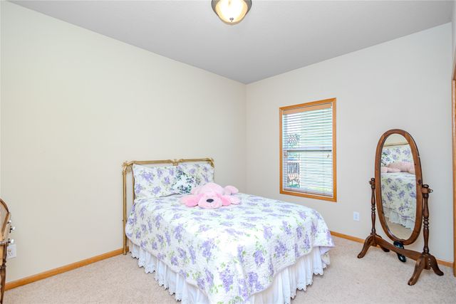 160 Broderick Drive, Waukee, IA 50263