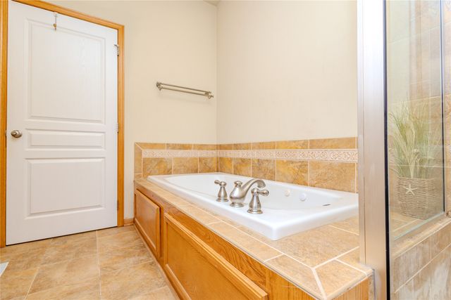 160 Broderick Drive, Waukee, IA 50263
