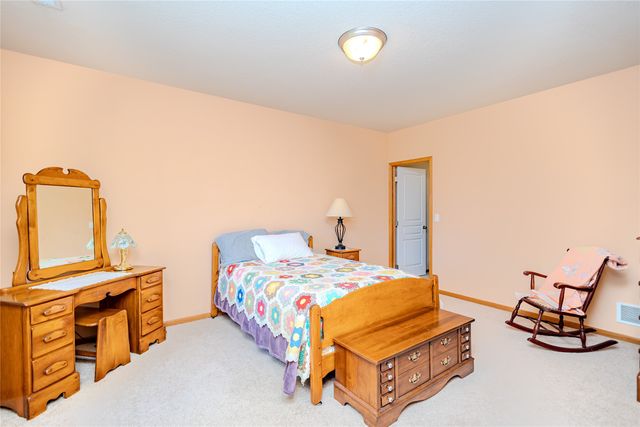 160 Broderick Drive, Waukee, IA 50263