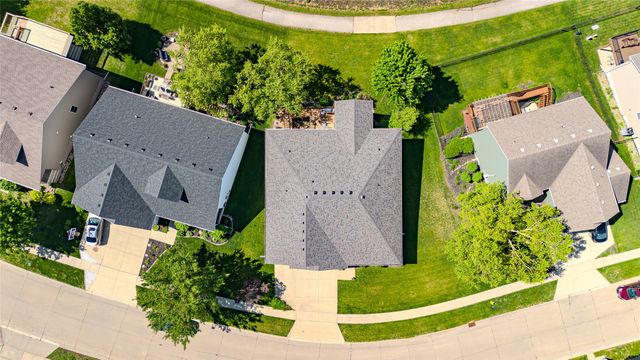 160 Broderick Drive, Waukee, IA 50263