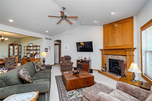 160 Broderick Drive, Waukee, IA 50263