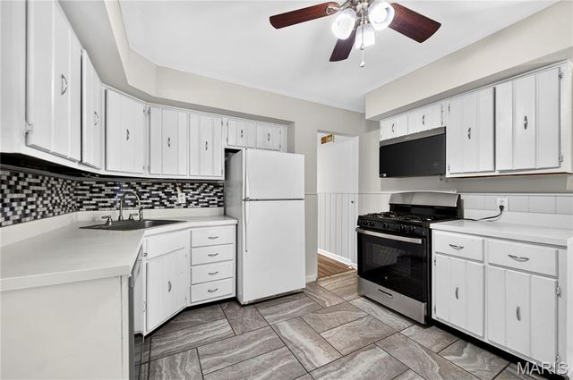 1155 Saint Matthew Drive, Florissant, MO 63031
