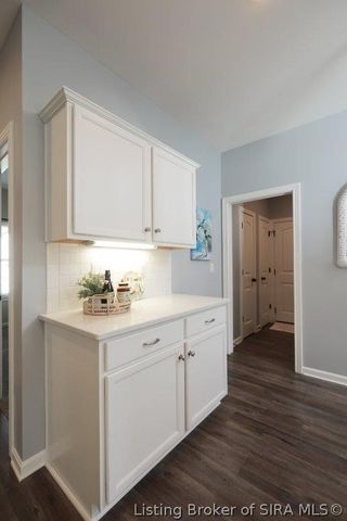 3802 Willard Drive, Jeffersonville, IN 47130