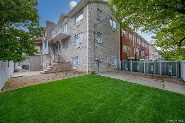 2739 Lawton Avenue, Bronx, NY 10465
