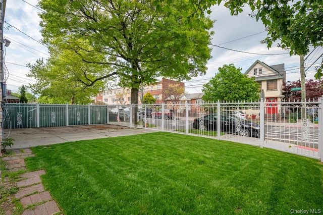2739 Lawton Avenue, Bronx, NY 10465