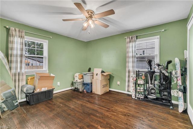 304 Wales CIR, Hampton, VA 23666