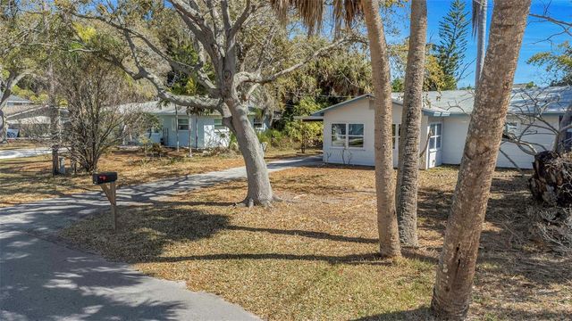 1820 SUTHERLAND DRIVE W, Palm Harbor, FL 34683