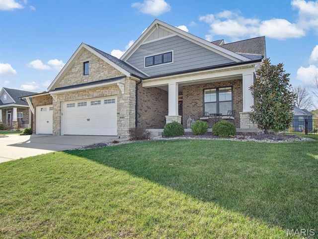 3543 S Arbor Lake Drive, Edwardsville, IL 62025