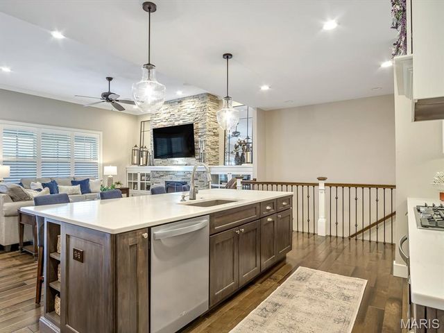 3543 S Arbor Lake Drive, Edwardsville, IL 62025