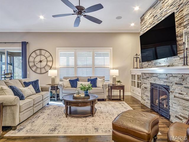 3543 S Arbor Lake Drive, Edwardsville, IL 62025