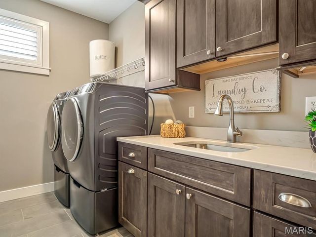 3543 S Arbor Lake Drive, Edwardsville, IL 62025