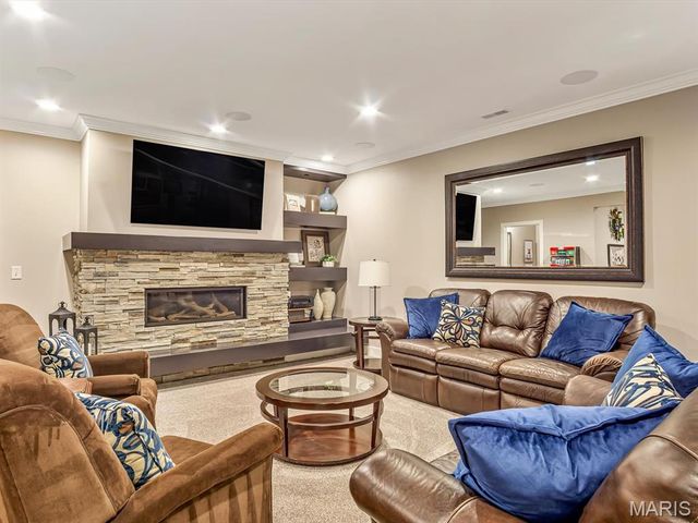 3543 S Arbor Lake Drive, Edwardsville, IL 62025