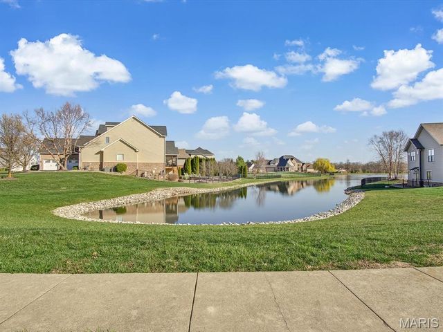 3543 S Arbor Lake Drive, Edwardsville, IL 62025