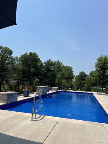 3543 S Arbor Lake Drive, Edwardsville, IL 62025