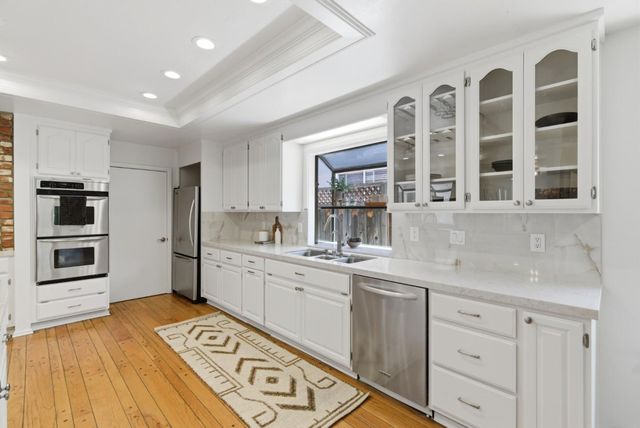 1040 Fleetwood Drive, San Jose, CA 95120
