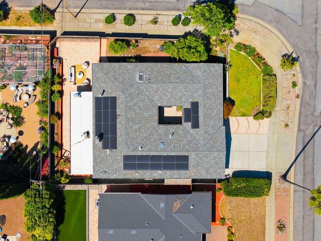 1040 Fleetwood Drive, San Jose, CA 95120