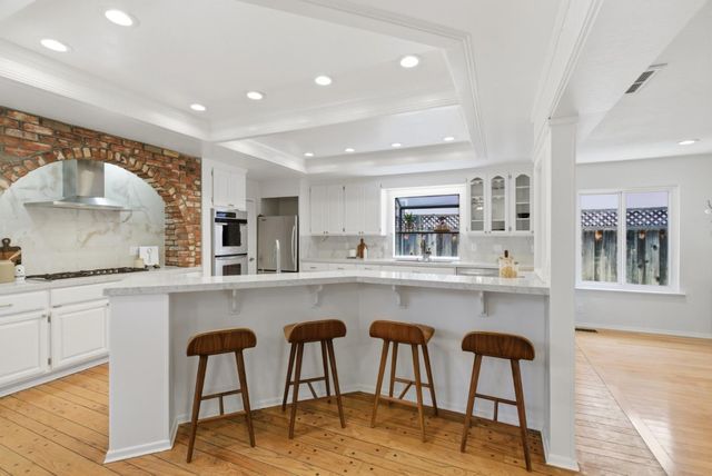 1040 Fleetwood Drive, San Jose, CA 95120