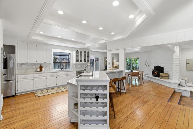 1040 Fleetwood Drive, San Jose, CA 95120