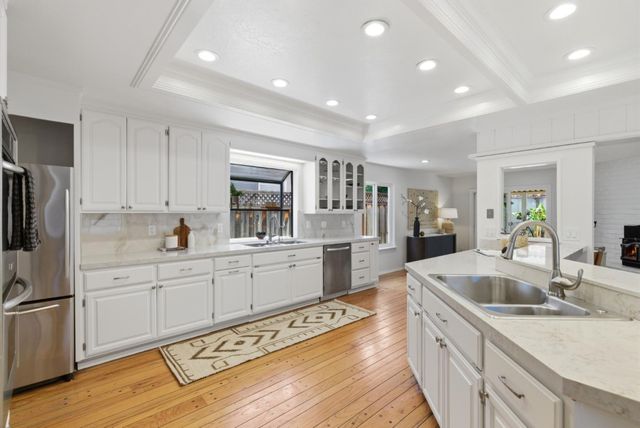 1040 Fleetwood Drive, San Jose, CA 95120
