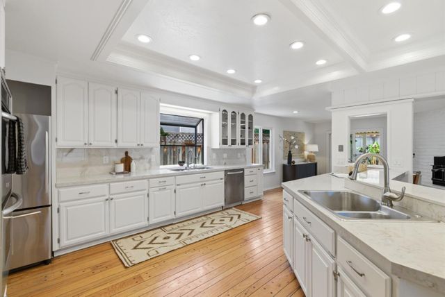 1040 Fleetwood Drive, San Jose, CA 95120