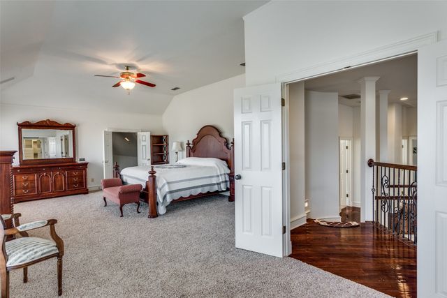 6035 Oak Hollow Drive, Burleson, TX 76028