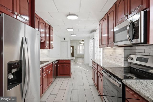 1232 LOCUST ST, Reading, PA 19604
